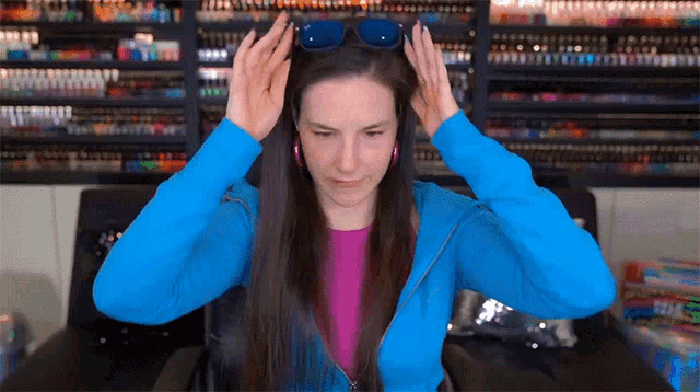 Lets Take A Closer Look Cristine Raquel Rotenberg GIF - Lets Take A Closer Look Cristine Raquel Rotenberg Simply Nailogical GIFs